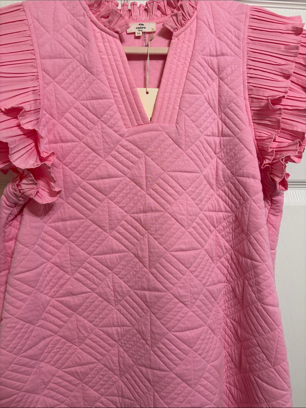 entro Pink Quilted Shift Dress with Pleated Ruffle Sleeves NWT - Picture 5 of 12